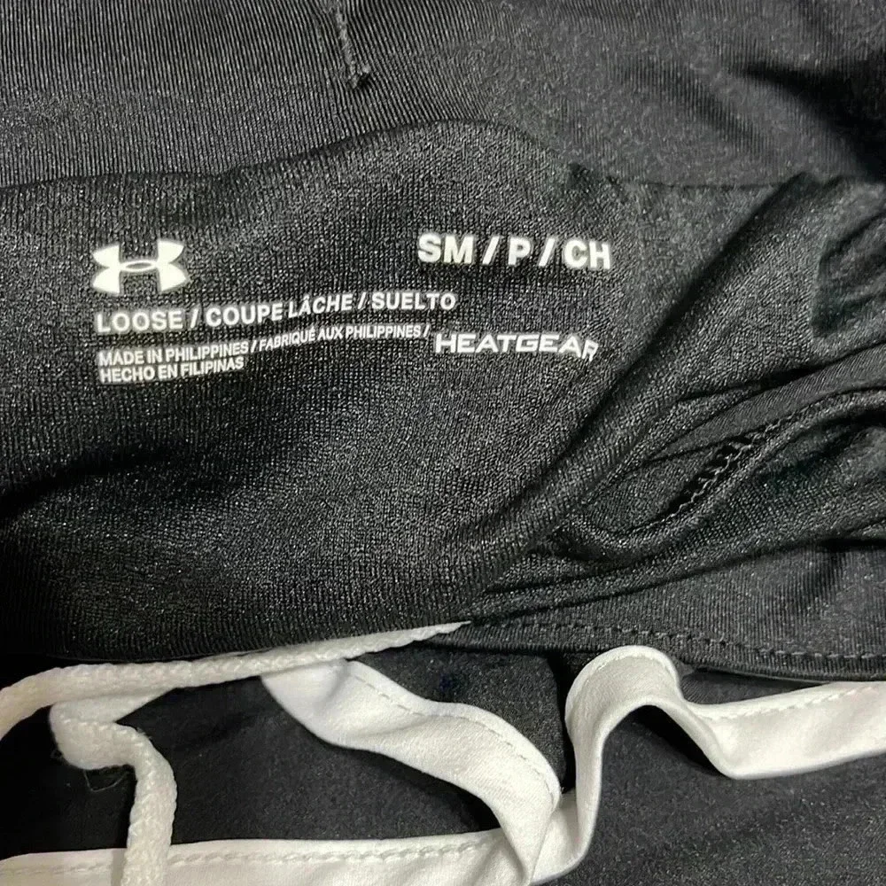 2/15 Under Armour shorts